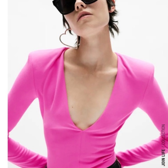 Zara Tops - Zara Fuchsia V-Neck Bodysuit